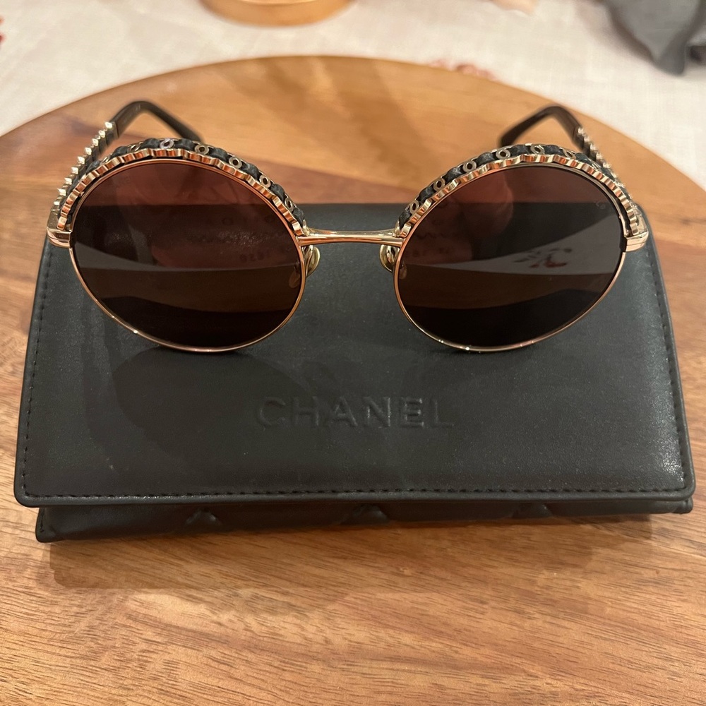 Round Chanel Sunglasses Like New